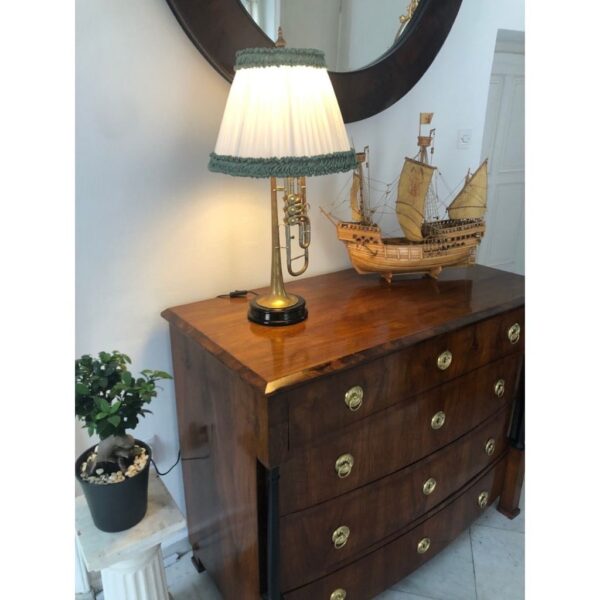 A unique lamp - Image 7