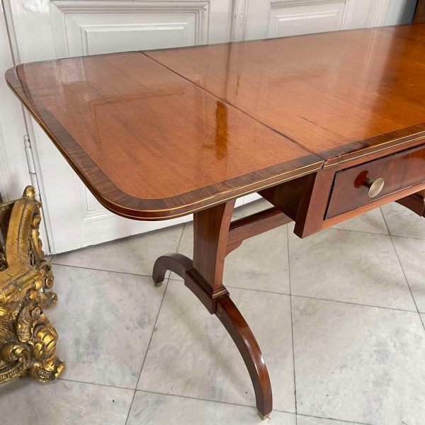 English table - Image 13