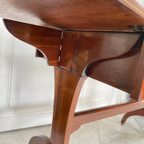 English table - Image 11