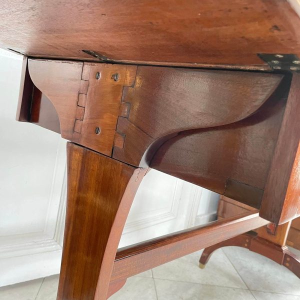 English table - Image 10