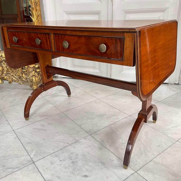 English table - Image 4