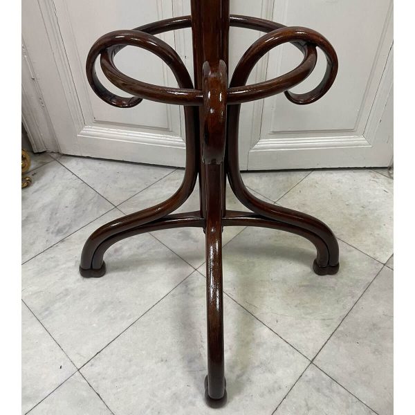 Thonet civiluk 8 001