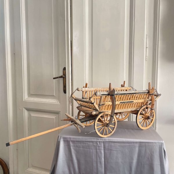Model of a horse-drawn wagon - Image 6